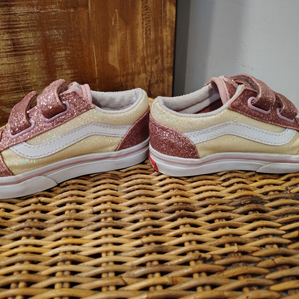 Little Girls Sparkle Gluttet Vans Velcro  Sneakers - Picture 5 of 11